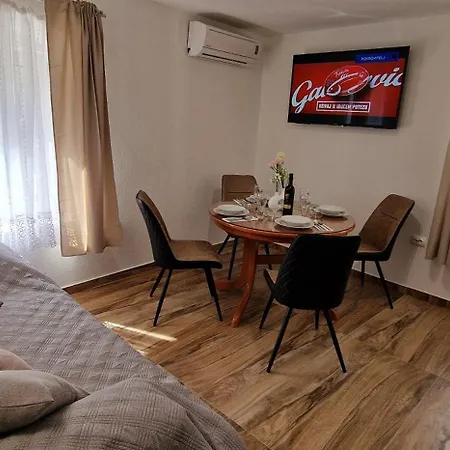 Gem Old Town Center Appartement