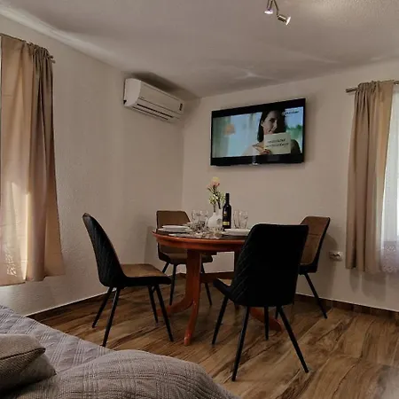 Gem Old Town Center Apartamento *