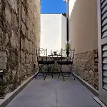 Gem Old Town Center Apartman *