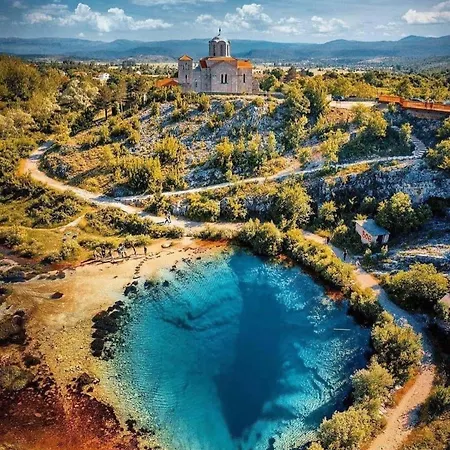 Gem Old Town Center アパート *